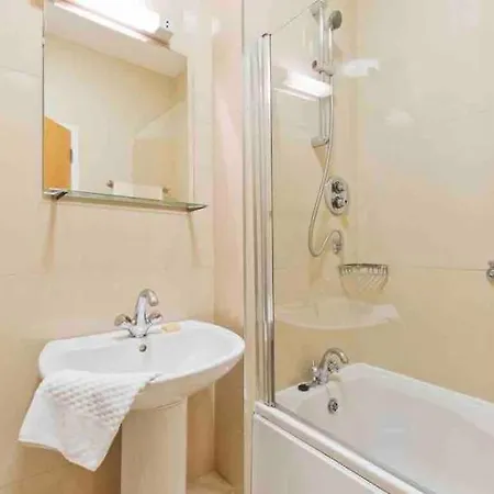 Luxury Two Bedroom In * Dublin