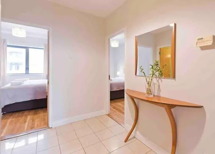 Luxury Two Bedroom In Daire