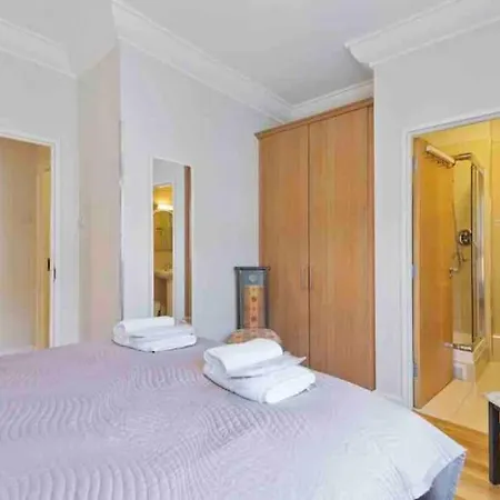 شقة Luxury Two Bedroom In دبلن