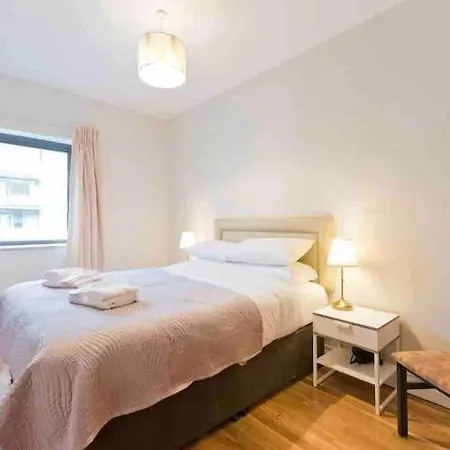 شقة Luxury Two Bedroom In دبلن