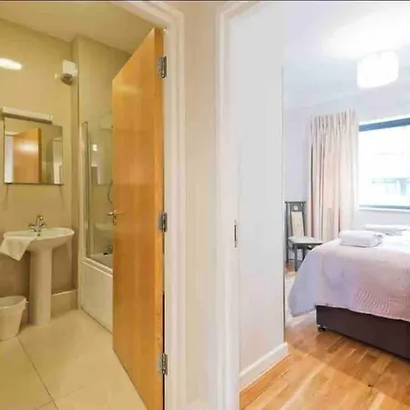 Luxury Two Bedroom In شقة