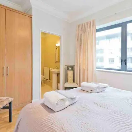 شقة Luxury Two Bedroom In دبلن
