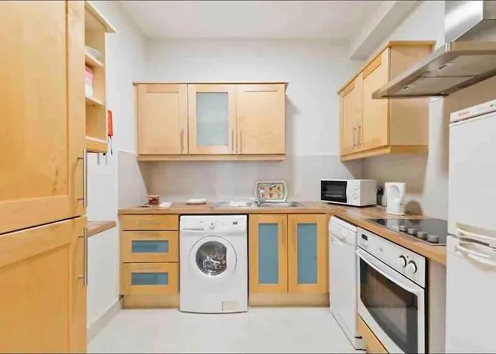 Apartment Luxury Two Bedroom In Dublin